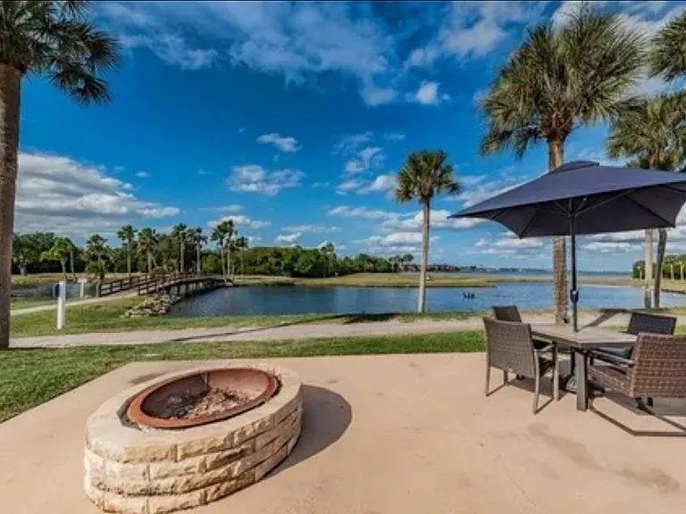 2900 Cove Cay Dr — Photo 8