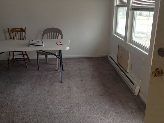 3rd image of 709 S 5th St APT 3