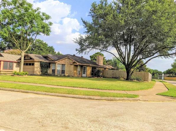 9131 Goodmeadow Dr, Houston, TX 77064