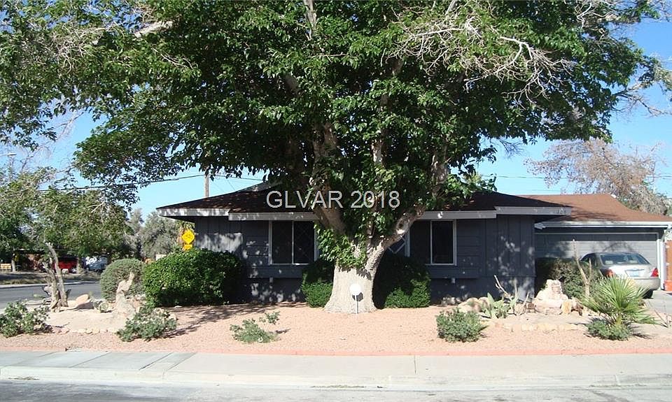 2nd image of 308 Orchid Dr
