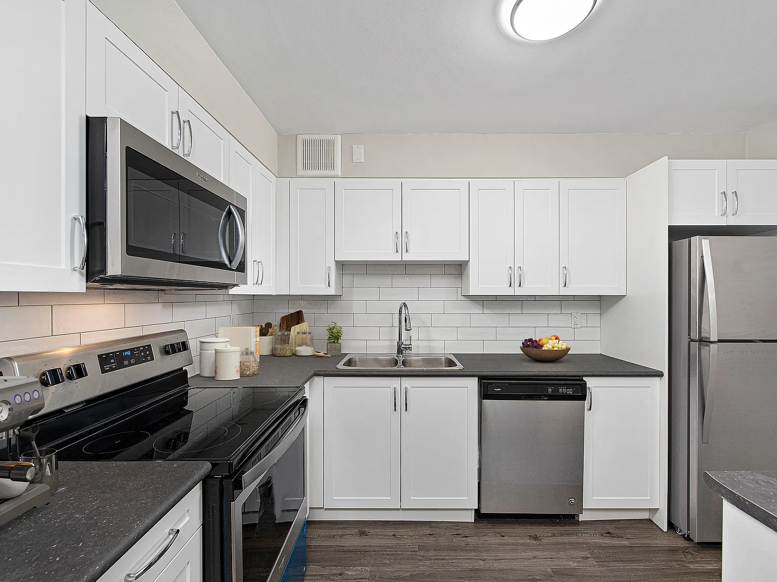 340 Colborne Street — Photo 2