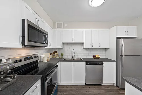 340 Colborne St Photo 1