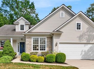 693 Coronado Cir, Avon Lake, OH 44012