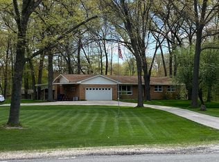 479 W Love Rd, Sanford, MI 48657