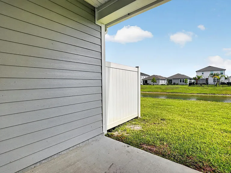 698 Cherry Elm Dr — Photo 28