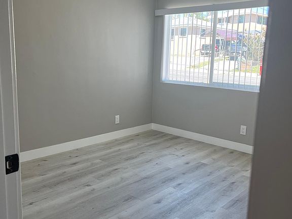 5th image of 2868 Preece St