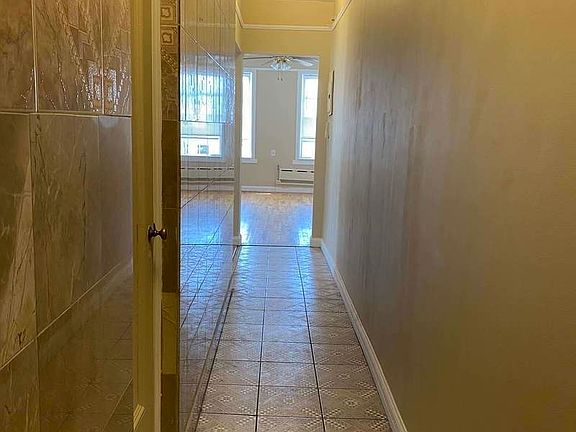 4th image of 33-78 11th St #4D
