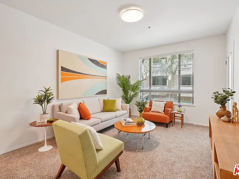 100 S Alameda St #150 — Photo 3