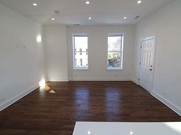 4th image of 1440 N Milwaukee Ave #3