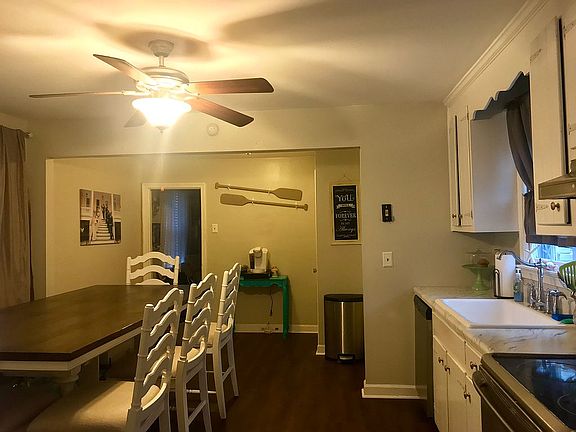 4th image of 360 Brightwood Ave