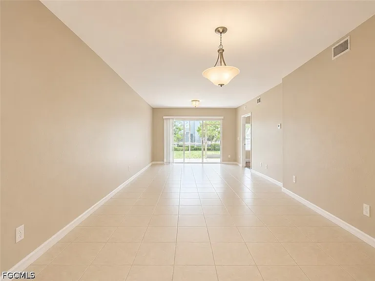 3304 Skyline Blvd #A103 — Photo 6
