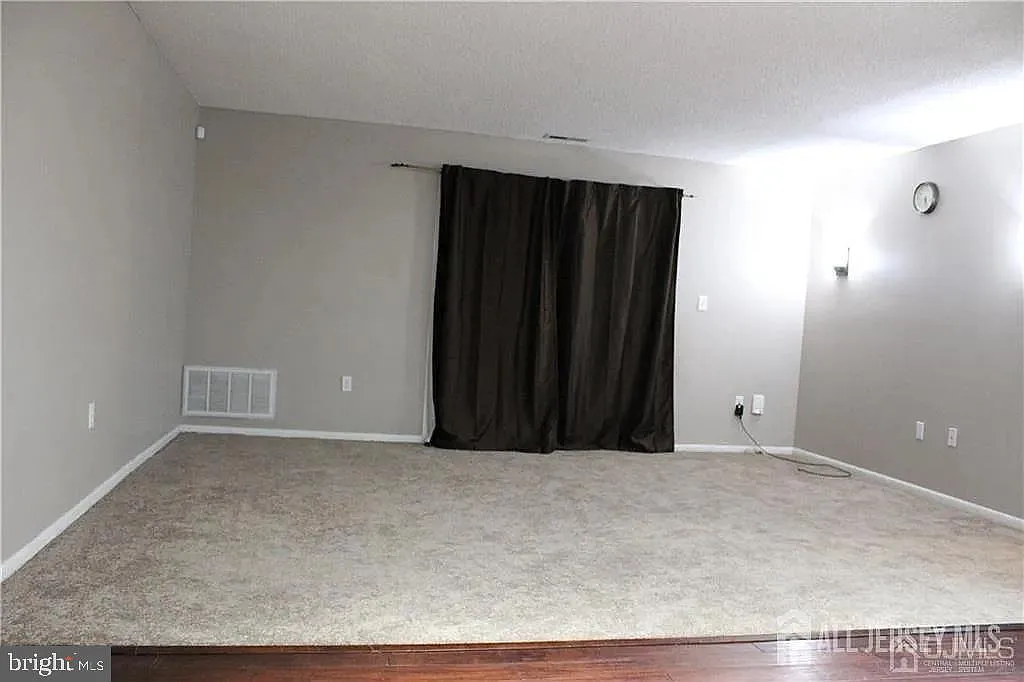 2 bed, 2.0 bath, 952 sqft, $2,300 — Photo 4