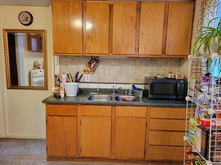 907 W 27th St #2 — Photo 3