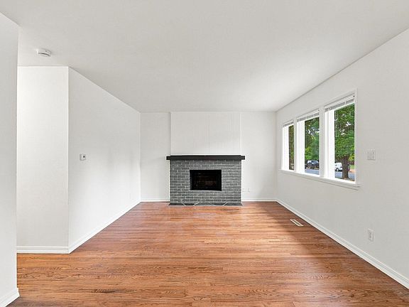3rd image of 3622 N Atlantic St