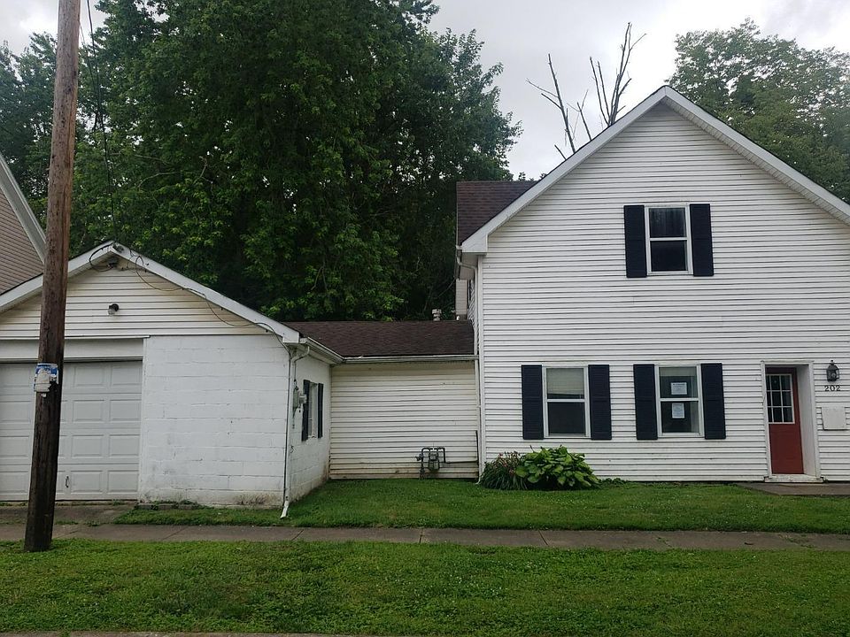 1st image of 202 Main St