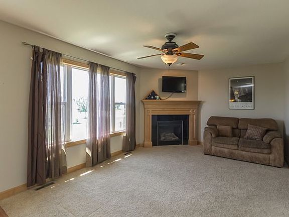 3rd image of 3004 SW White Birch Dr
