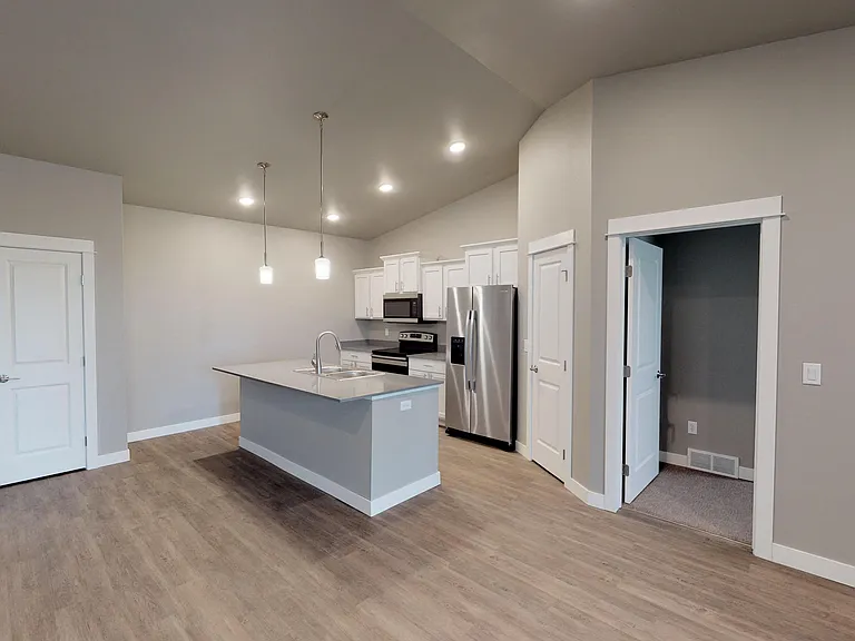 Maple Wood Townhomes — Photo 30