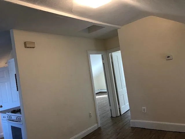 3-16 Middle St #3 — Photo 7