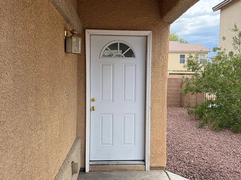 3814 Kit Fox St — Photo 2