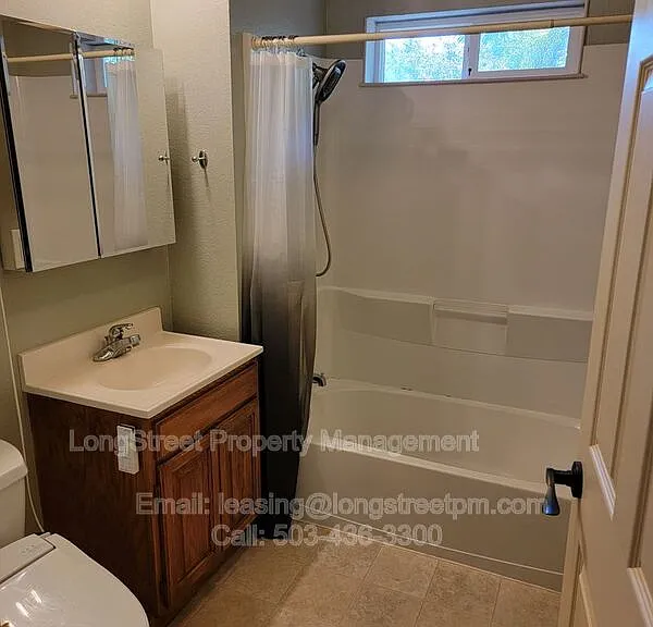 780 SE Marion Ave — Photo 15