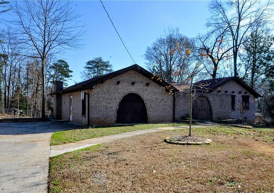 1st image of 4296 Linda Ln SW