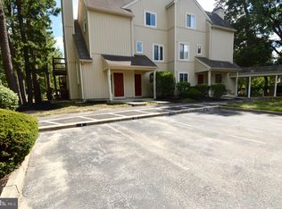 340 Woodlake Dr, Marlton, NJ 08053