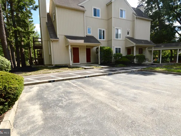 340 Woodlake Dr, Marlton, NJ 08053