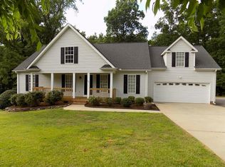 805 Marion St, Travelers Rest, SC 29690