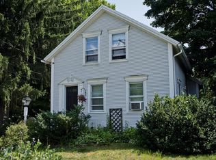 44 Chestnut St, East Longmeadow, MA 01028
