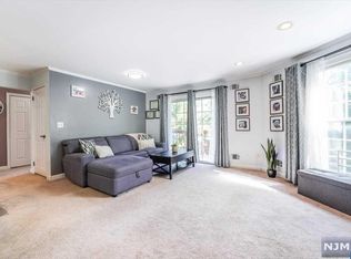 643 Jacey Dr, Fort Lee, NJ 07024