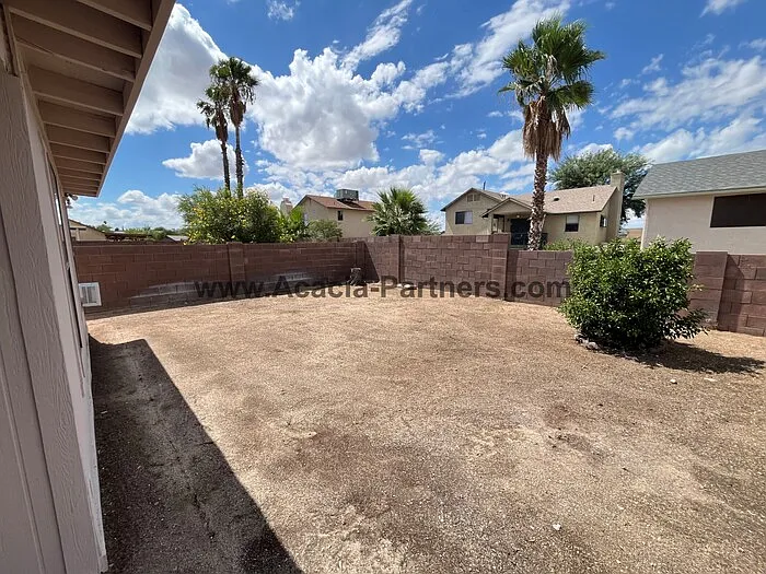 426 S Ridgefield Ave — Photo 25