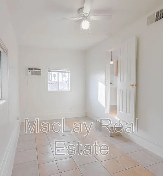 2032 W Adams St #3 — Photo 10