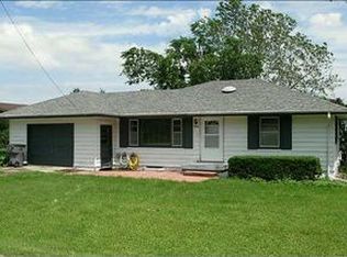 500 S 8th St, Carlisle, IA 50047