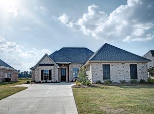 1109 Old Court Xing, Flowood, MS 39232