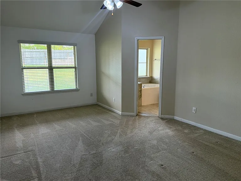 2071 Positano Loop — Photo 11