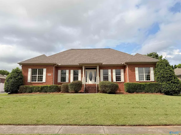 4805 Saddle Ridge Dr SE, Owens Cross Roads, AL 35763