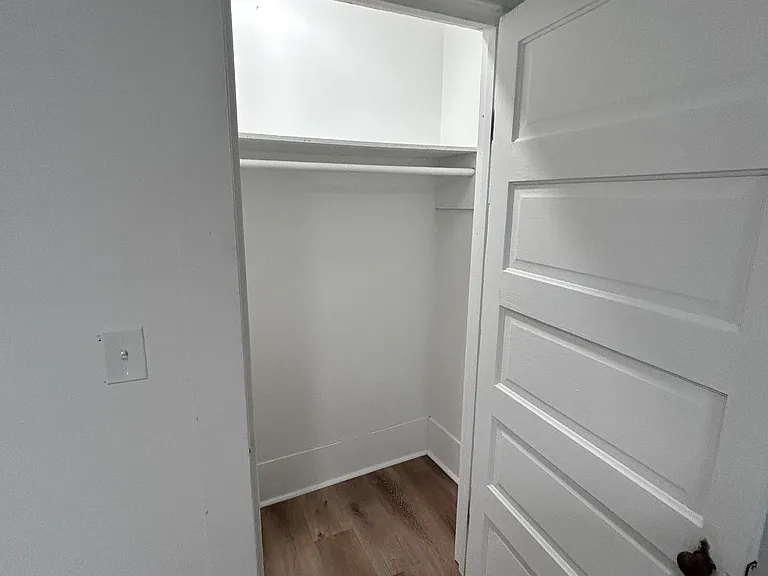 112 Moore Ave — Photo 10