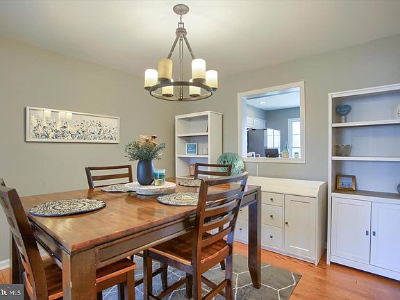 5th image of 4068 Darius Dr