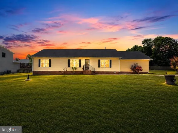 118 Gill St, Bowling Green, VA 22427