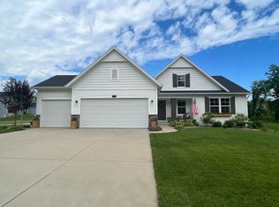 7515 Graymoor St, Caledonia, MI 49316