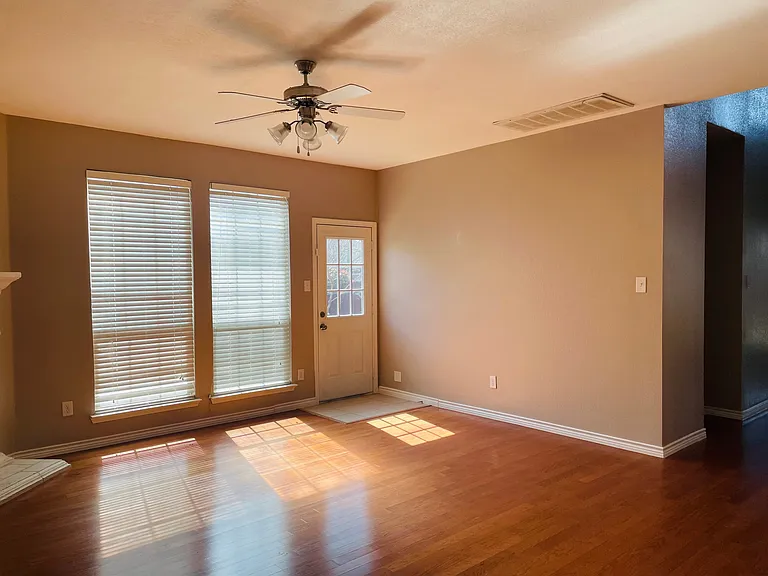 5936 Chisholm Trl — Photo 6