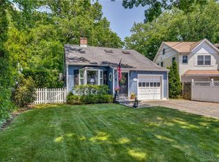 24 Edgewood Rd, Darien, CT 06820