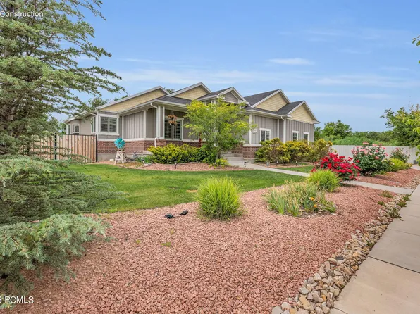 1401 W Bison Dr, Riverton, UT 84065