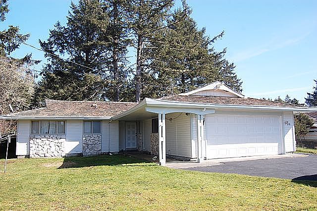 1st image of 210 Octopus Ave NE
