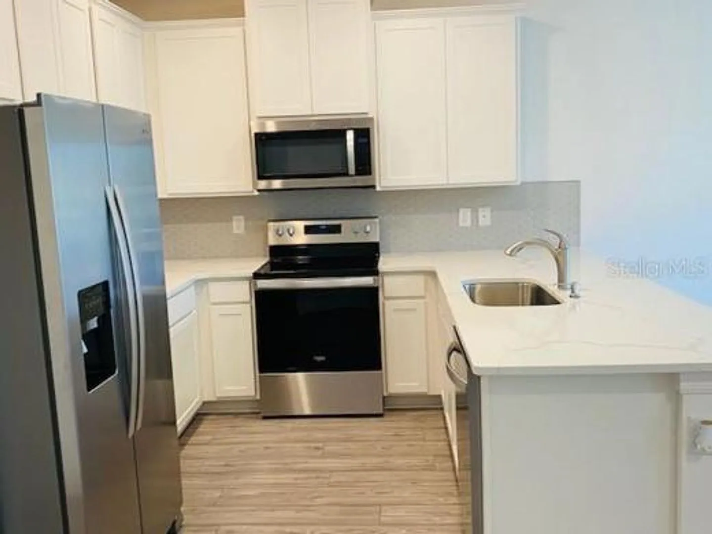 Gorgeous 3BR/2.5BA Townhome in Sea Forest Beach Club — Photo 4