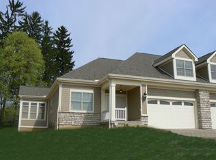 734 Olde Creek Dr, Newark, OH 43055