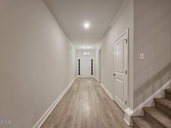 3rd image of 1491 Ponderosa Trl