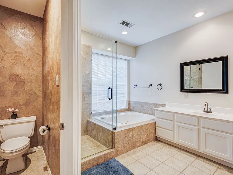 2816 Lakehollow Ln — Photo 24