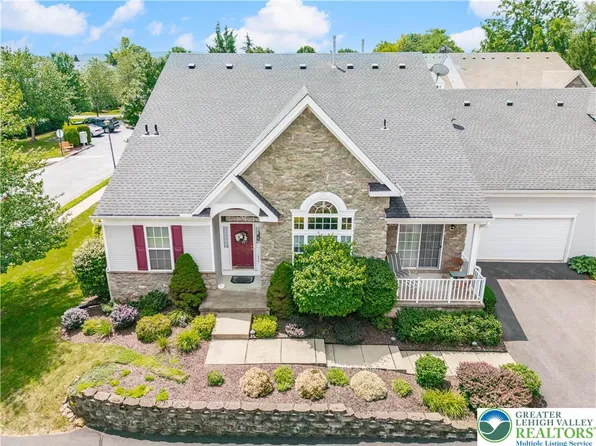 1856 Felicity Ln, Hellertown, PA 18055