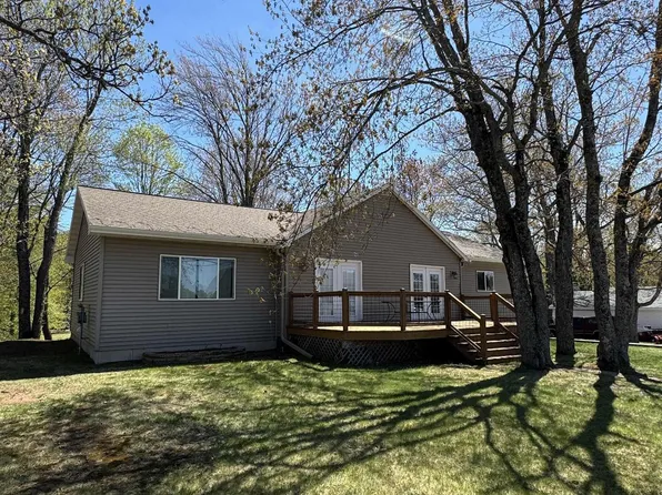 59 Forest Dr, Negaunee, MI 49866